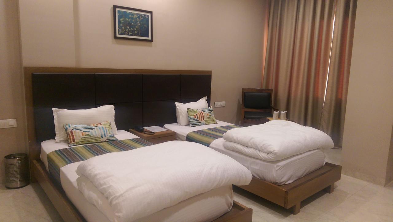 The Premier Hotel Kota  Εξωτερικό φωτογραφία