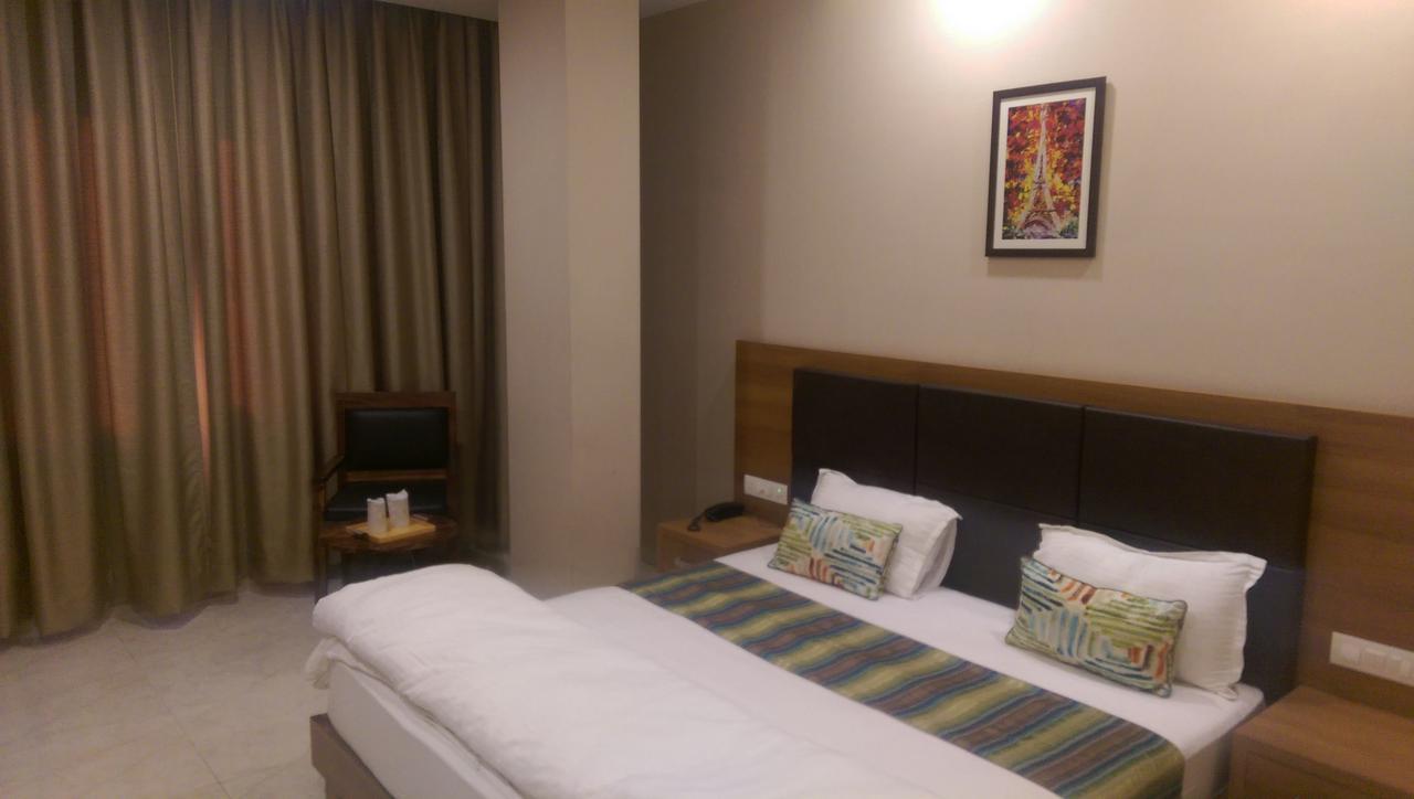 The Premier Hotel Kota  Εξωτερικό φωτογραφία