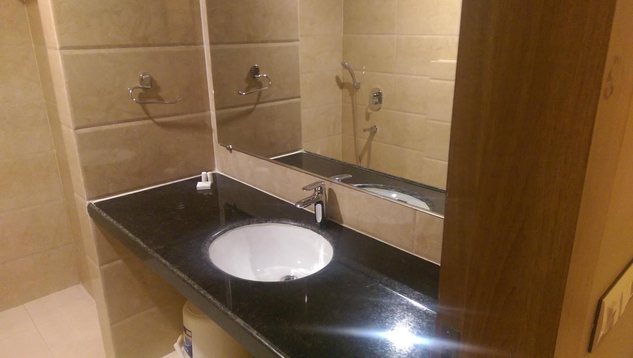 The Premier Hotel Kota  Εξωτερικό φωτογραφία
