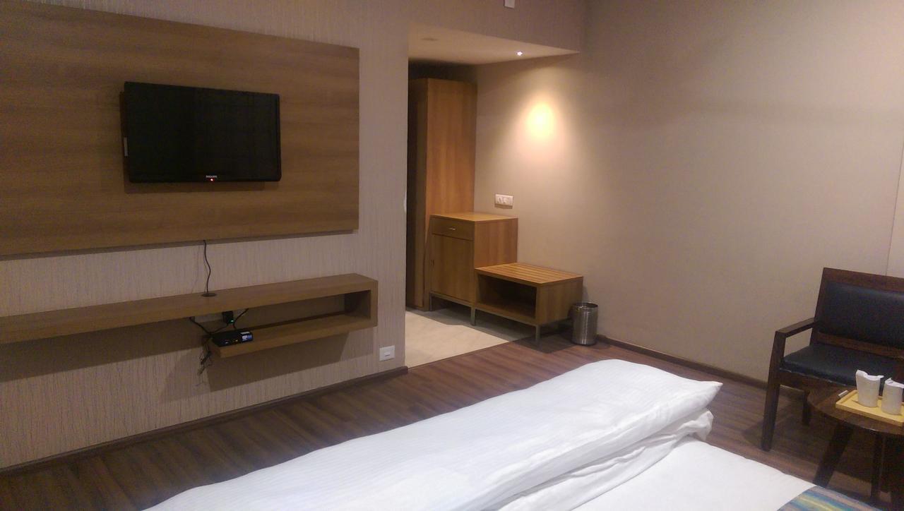 The Premier Hotel Kota  Εξωτερικό φωτογραφία